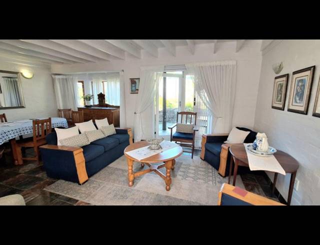 2 BEDROOM HOUSE FOR SALE IN FRAAIUITSIG